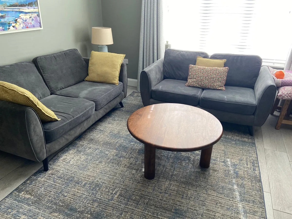 3 seat & 2 seat couch set - Image 4