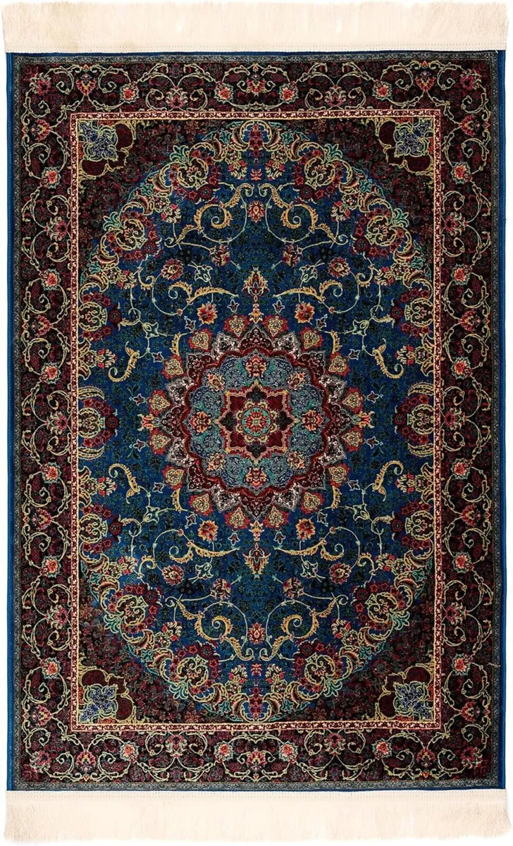 Traditional Vintage Area Rug for Living Room - Image 1