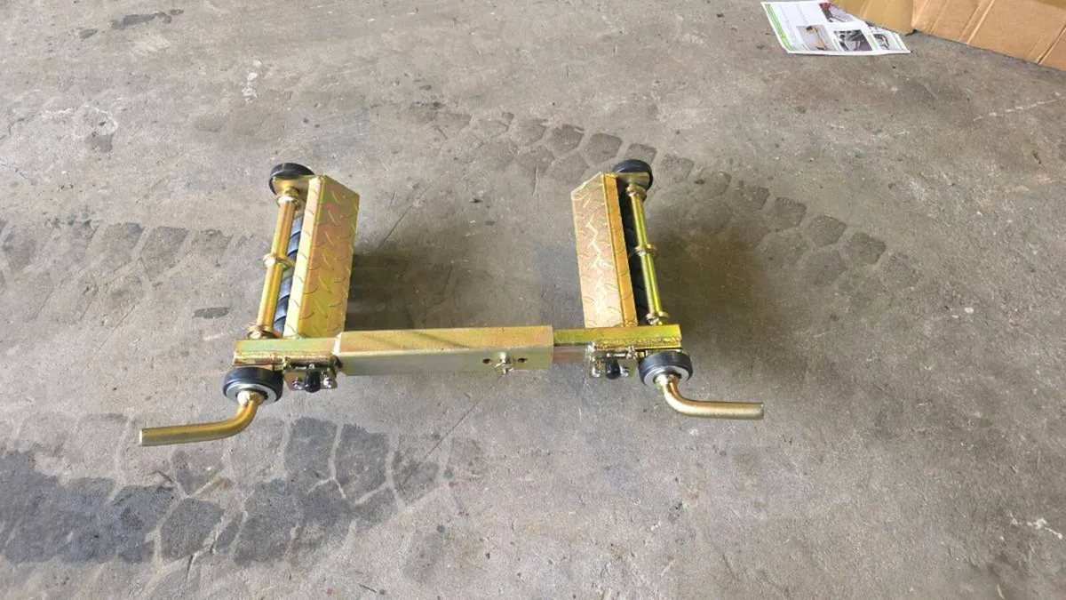 SELF JACKING RECOVERY SKATES - Image 1