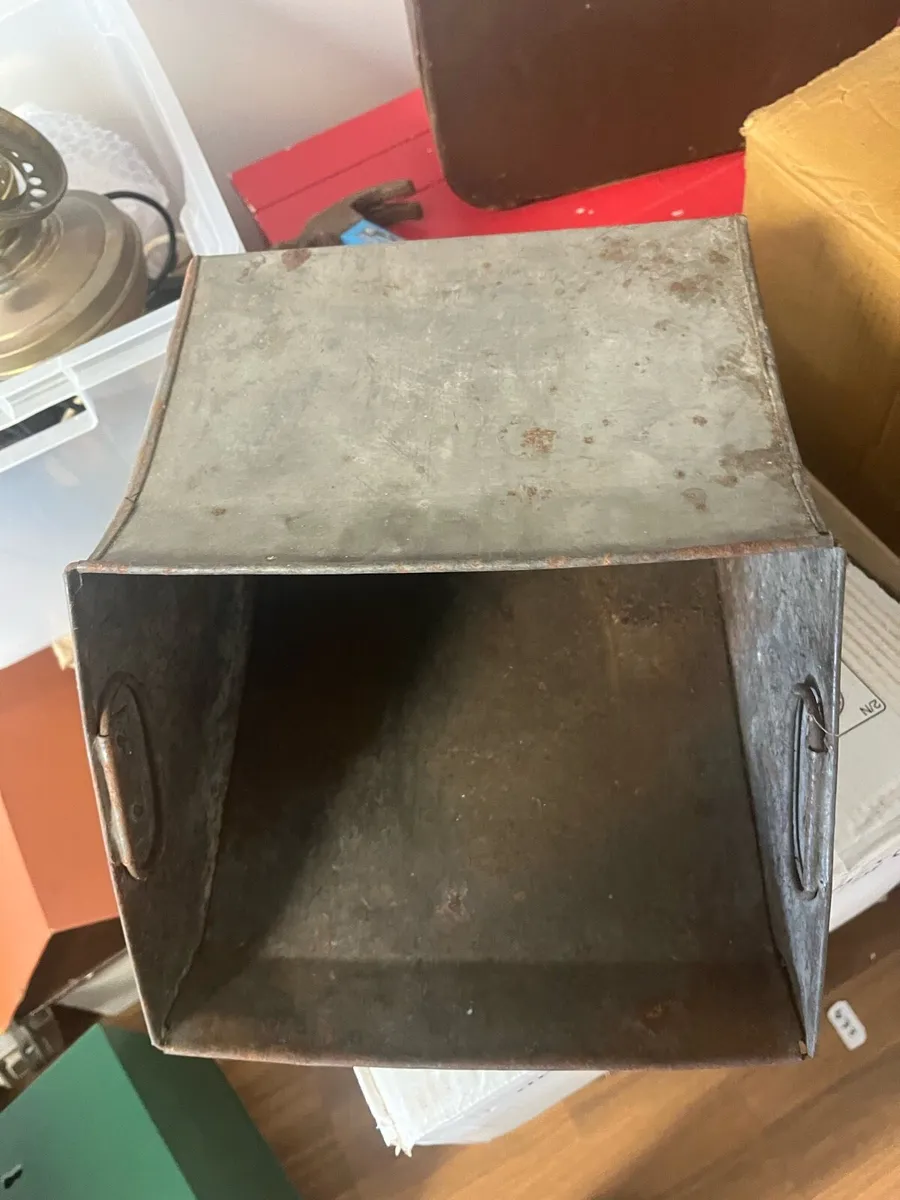 Antique coal scuttle - Image 4