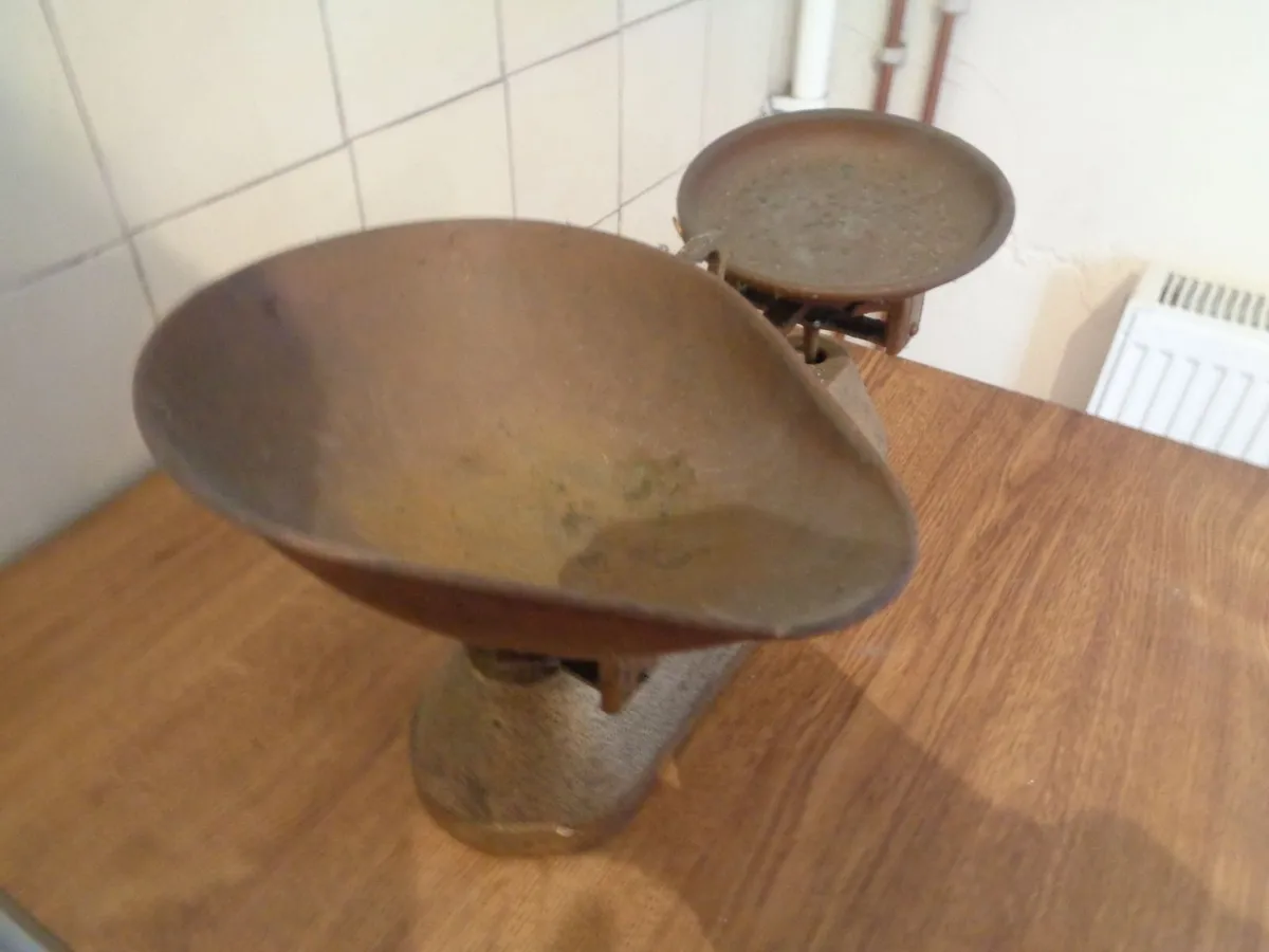 Vintage Brass FJ Thorton & Co. for Sale - Image 3