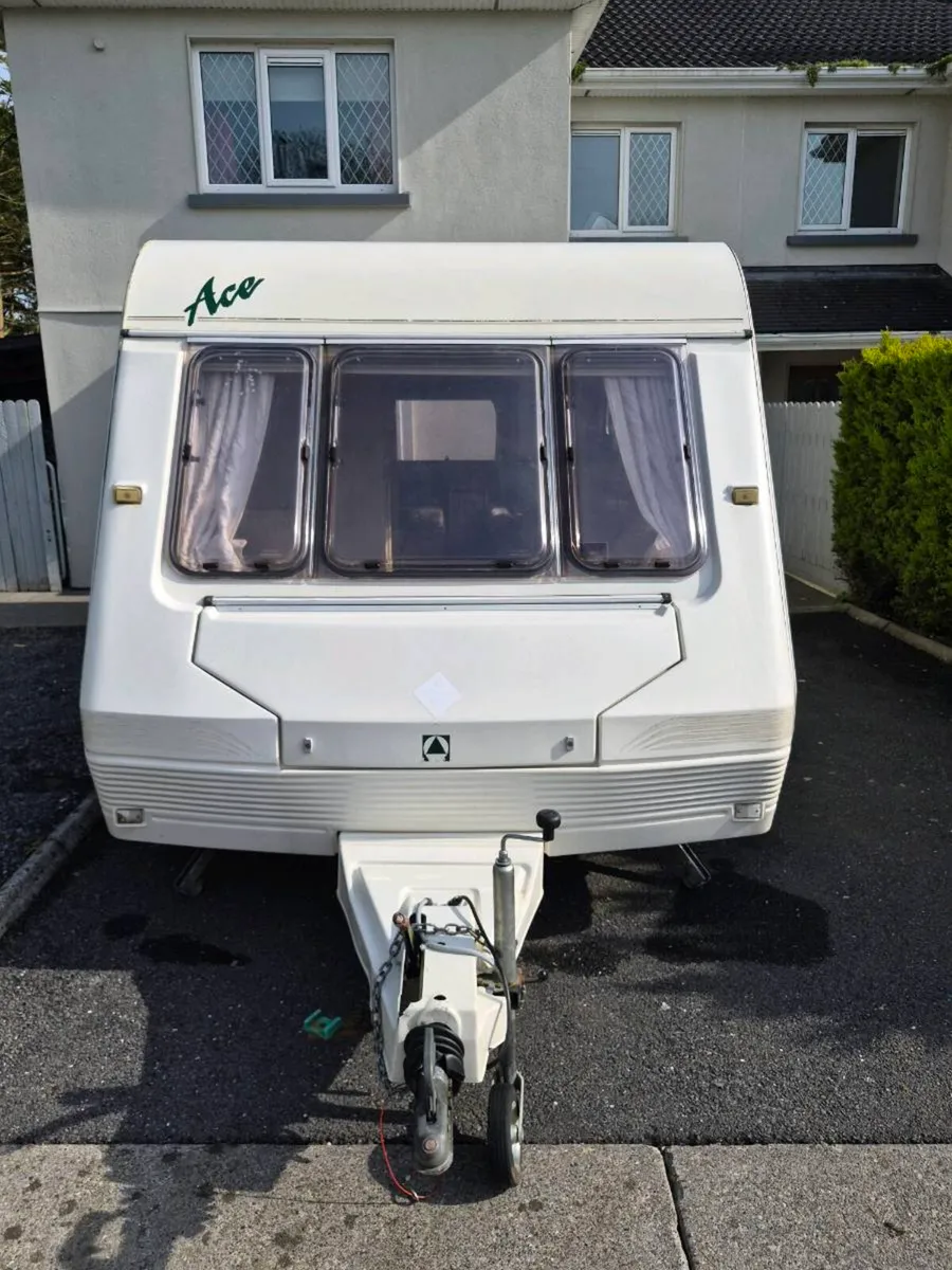 Caravan 5/6 Berth - Image 3
