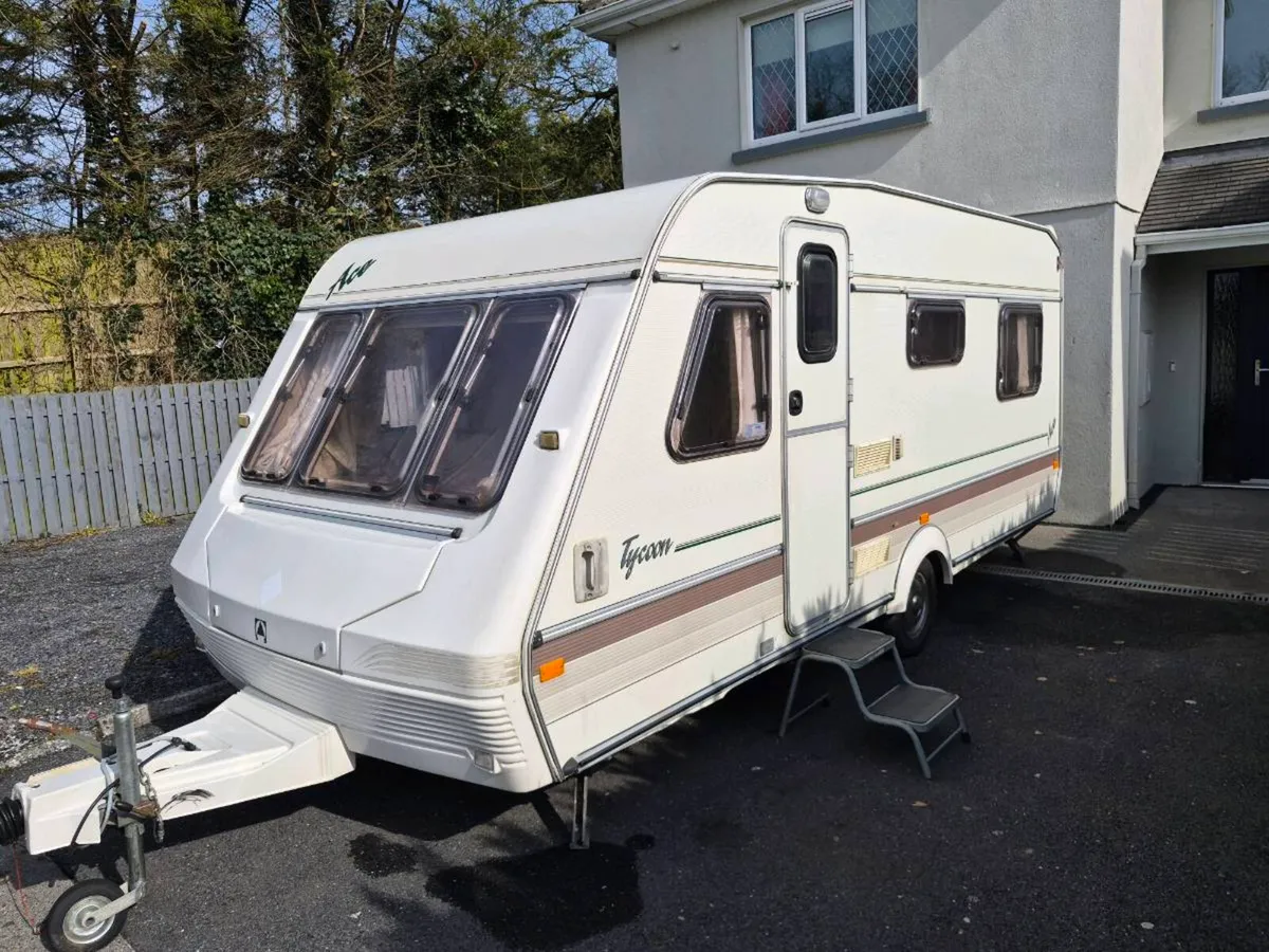 Caravan 5/6 Berth - Image 1