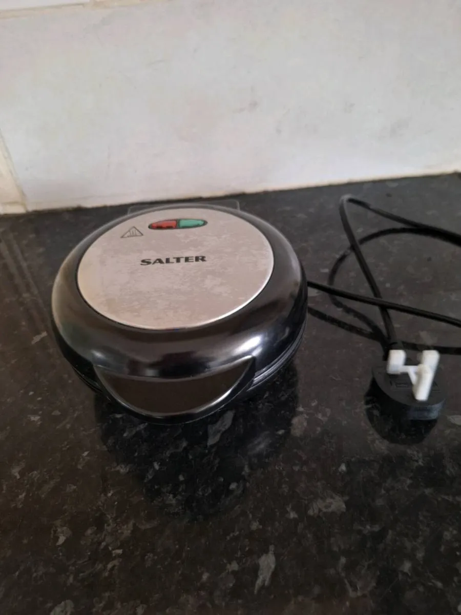 Salter omelette maker - Image 1