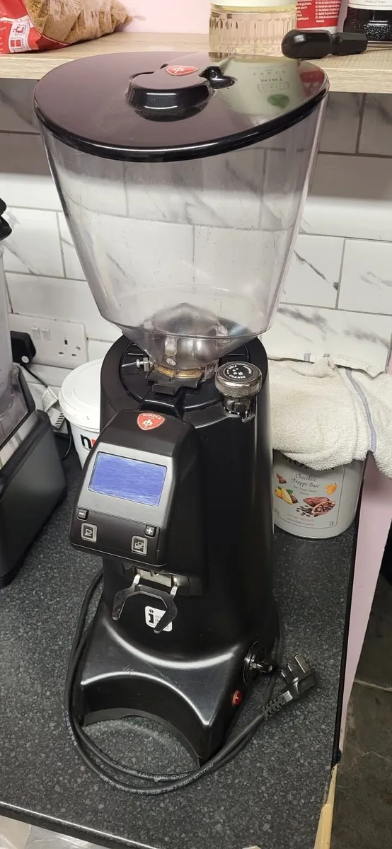 La Cimbali M26 Coffee Machine + Eureka 75e Grinder - Image 3