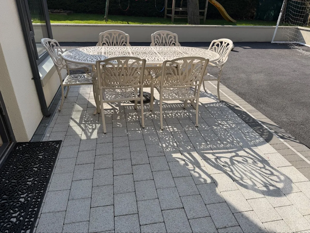 Garden furniture - Image 2