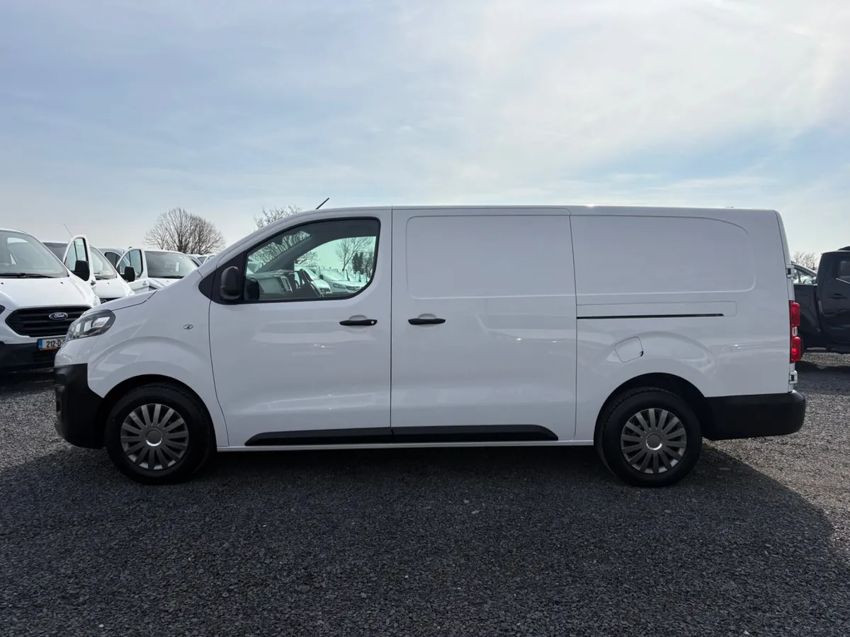 Vauxhall Vivaro - Image 1