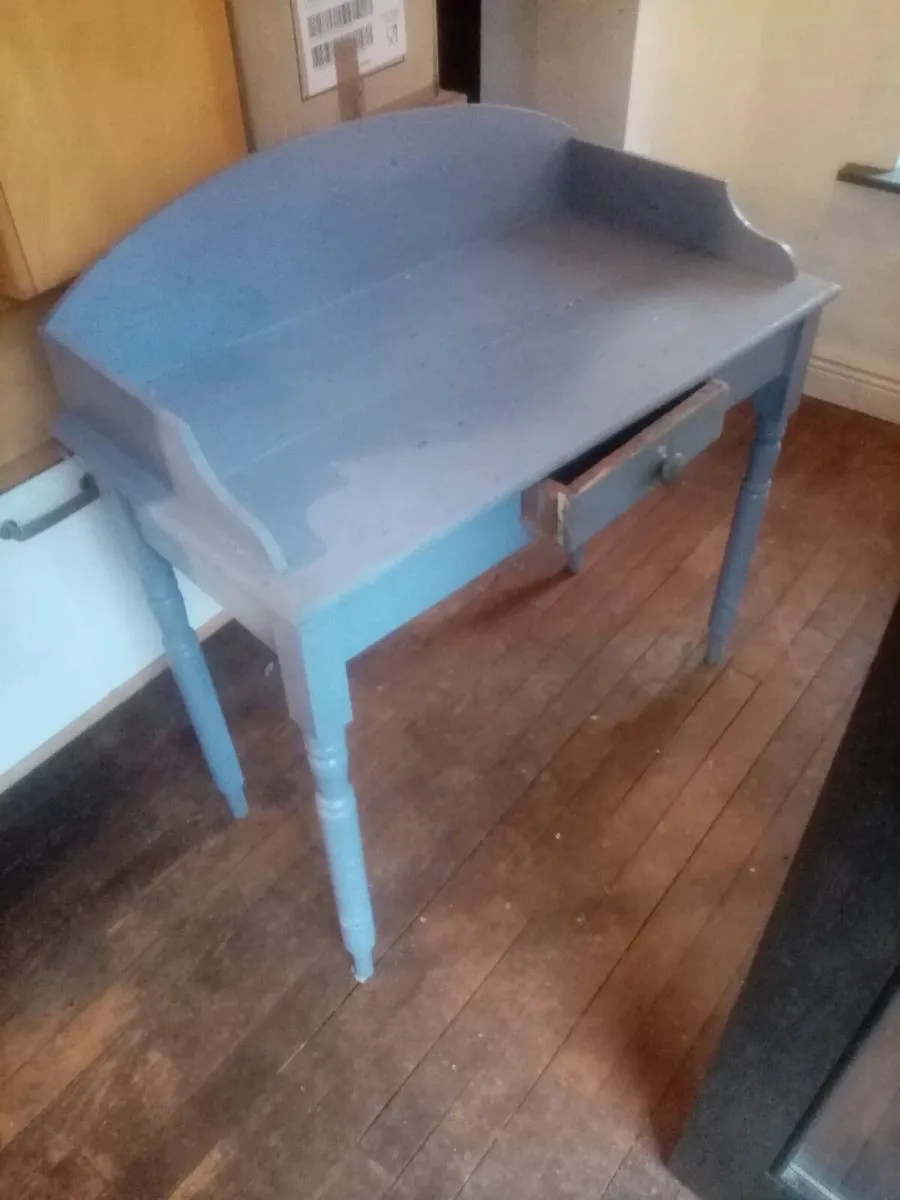 Painted pine side table/wash stand - Image 2