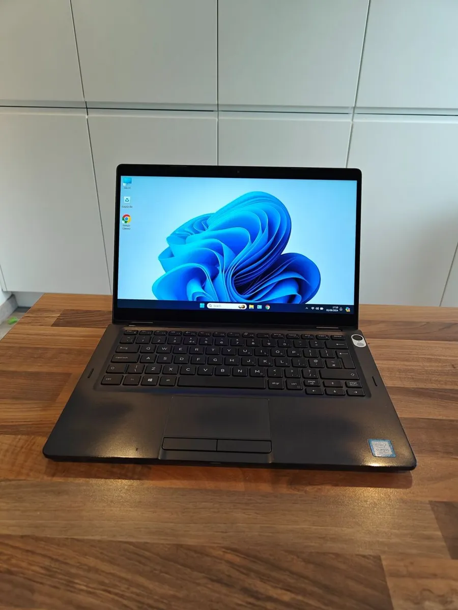 Dell Latitude 5300 2in1 | i5 | 16GB | Touch - Image 2