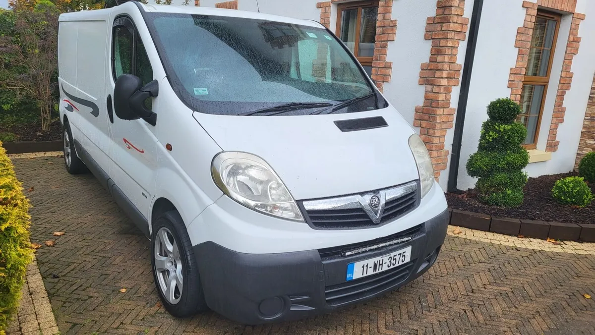 Opel Vivaro Campervan - Image 1