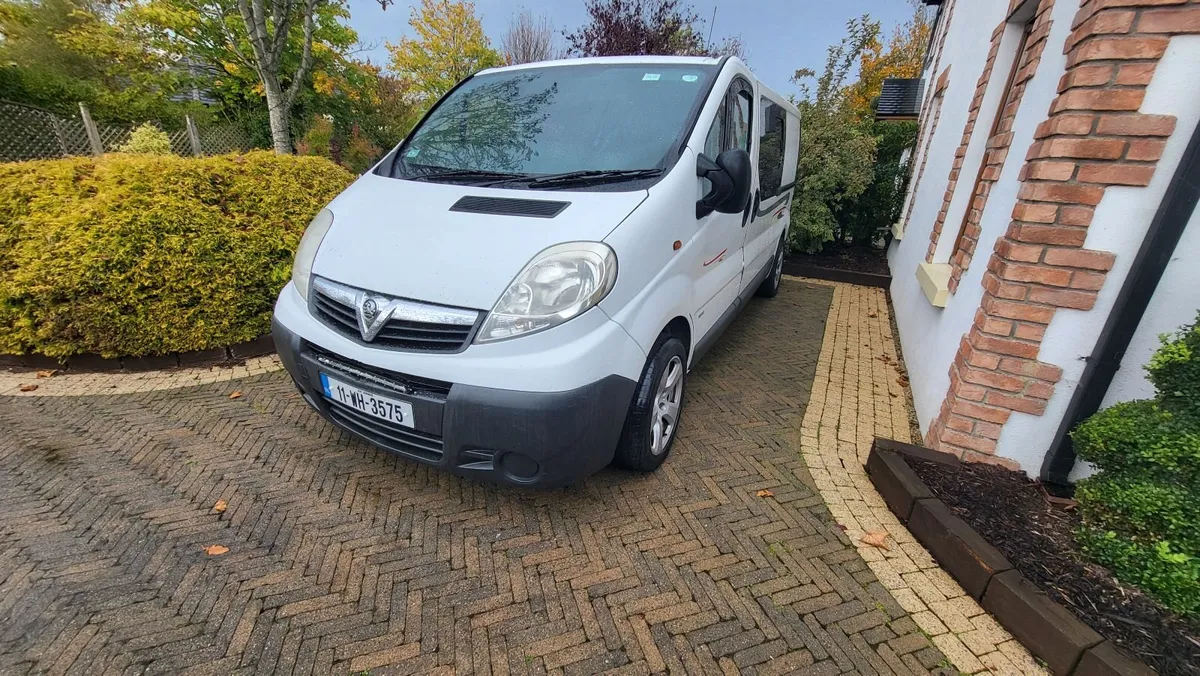 Opel Vivaro Campervan - Image 2