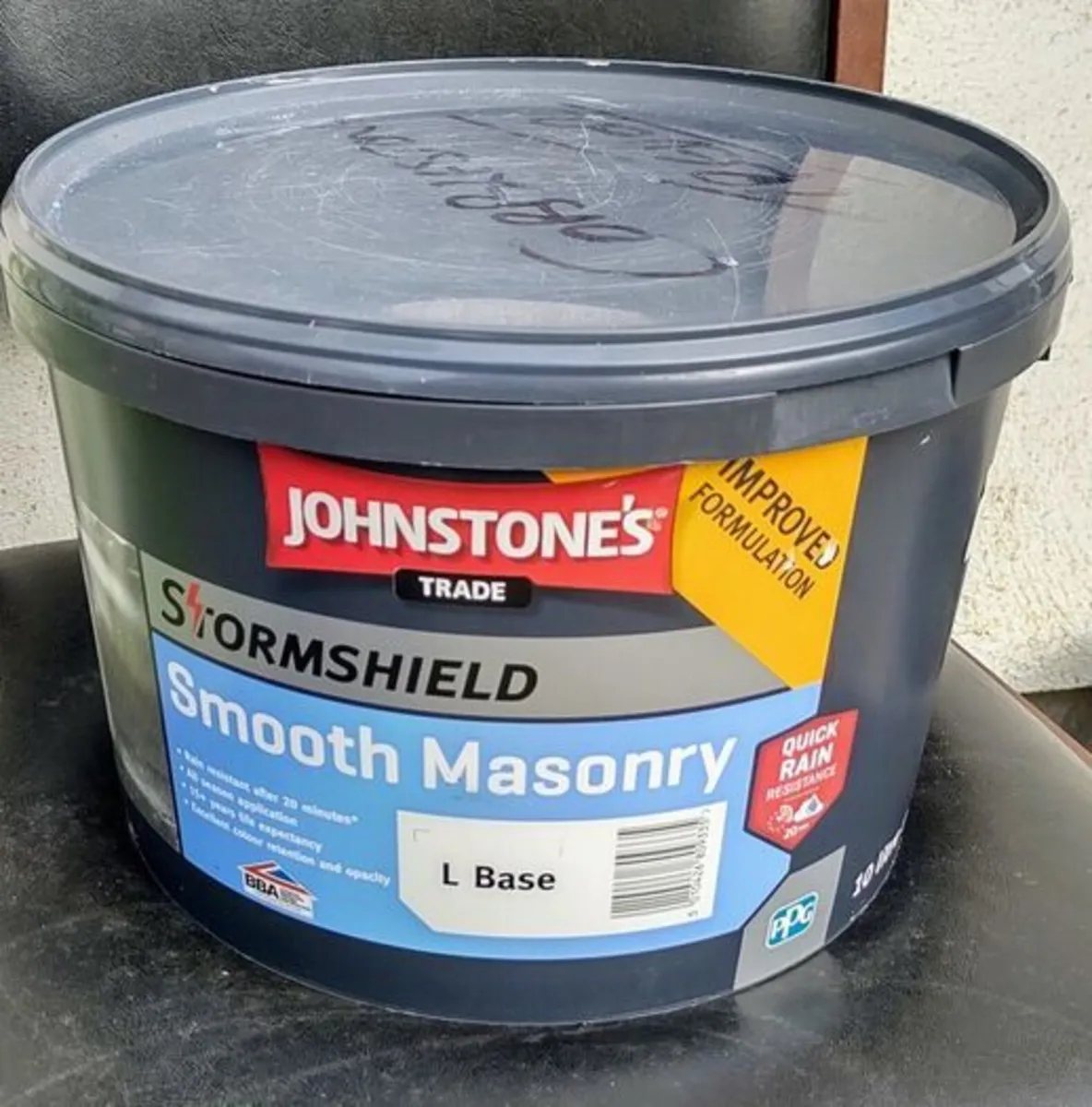 smooth masonry paint 10 litre