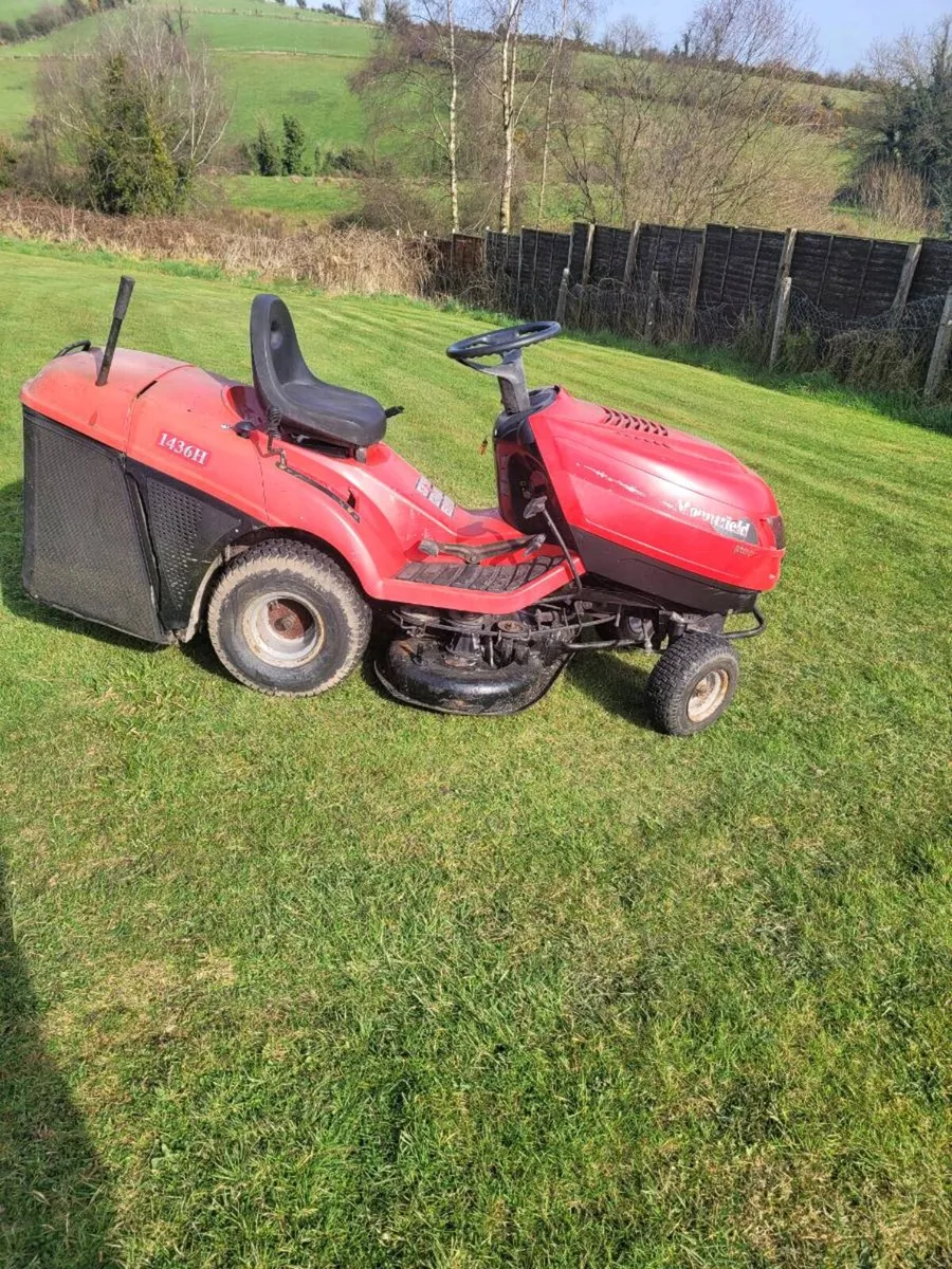 Ride on mower - Image 1