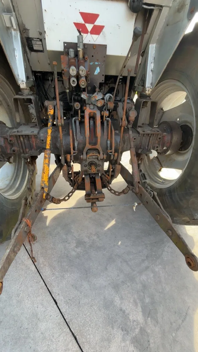 Massey fergouson 375 - Image 4