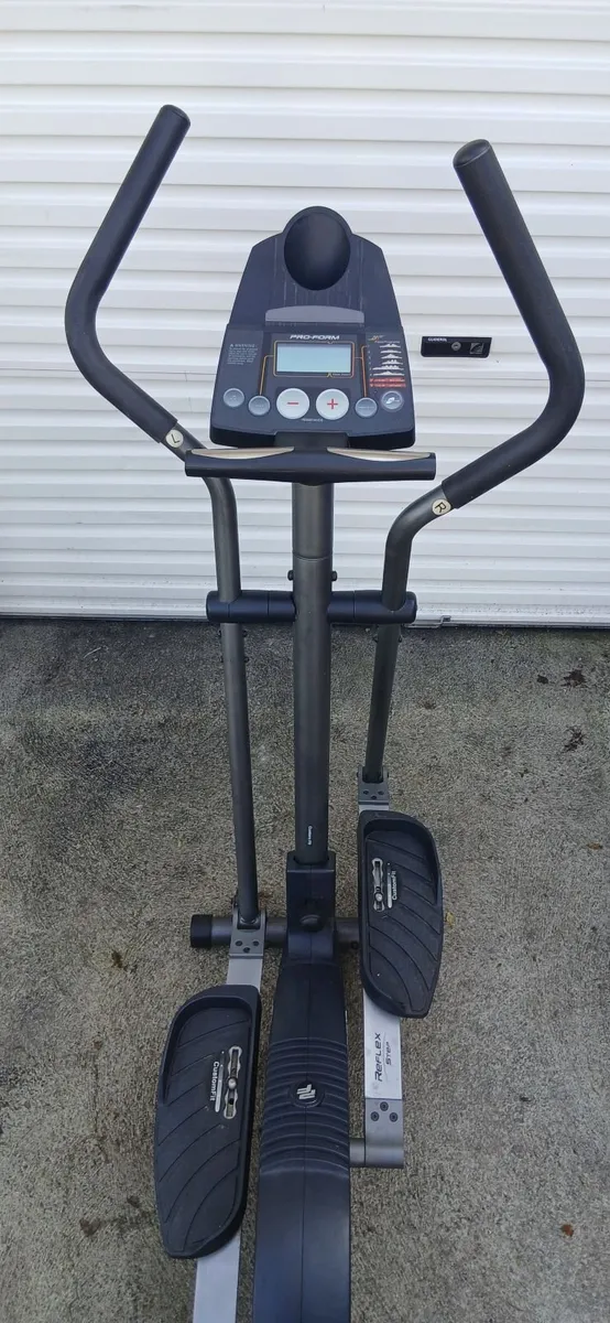 Pro Forma Cross Trainer - Image 1