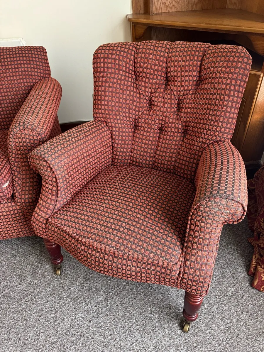 Sofa and arm chairs - Image 2