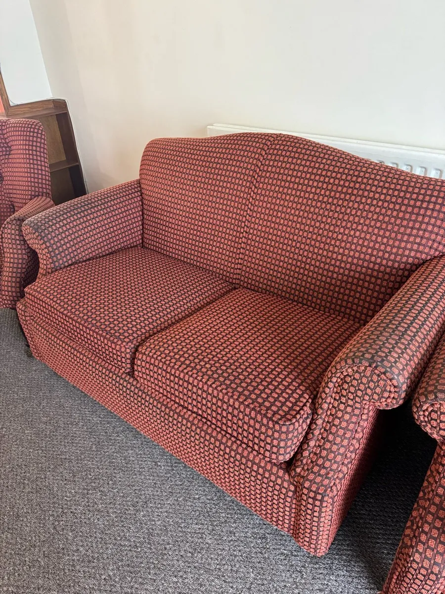 Sofa and arm chairs - Image 4