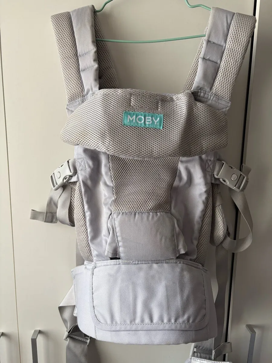 Baby carrier - Image 1