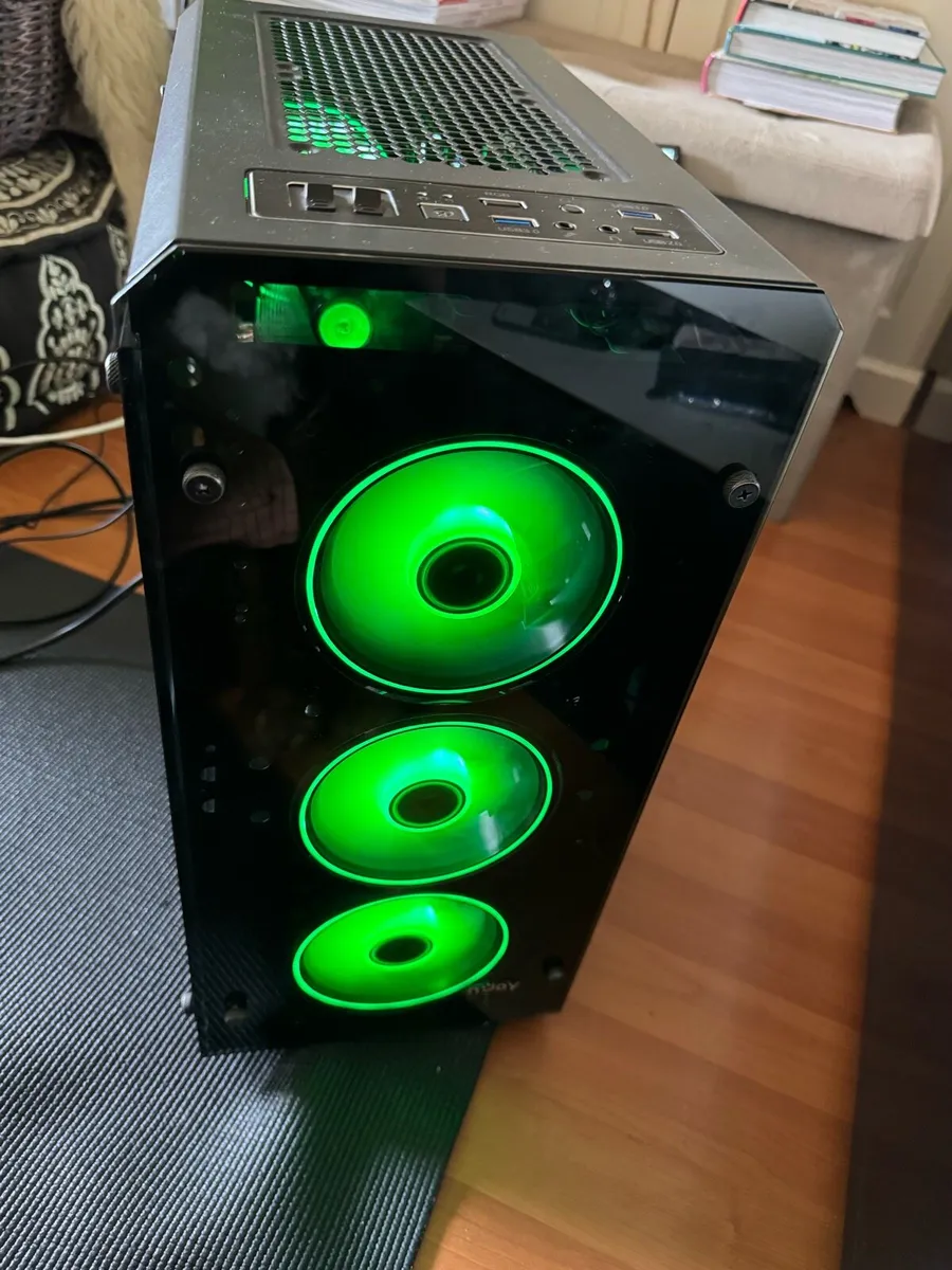 Custom gaming pc - Image 1