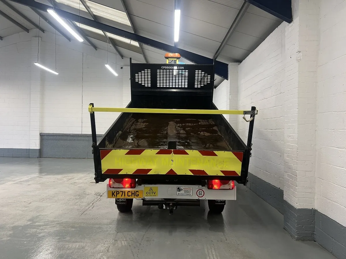 2021 Mercedes-Benz Sprinter Tipper Van - Image 1