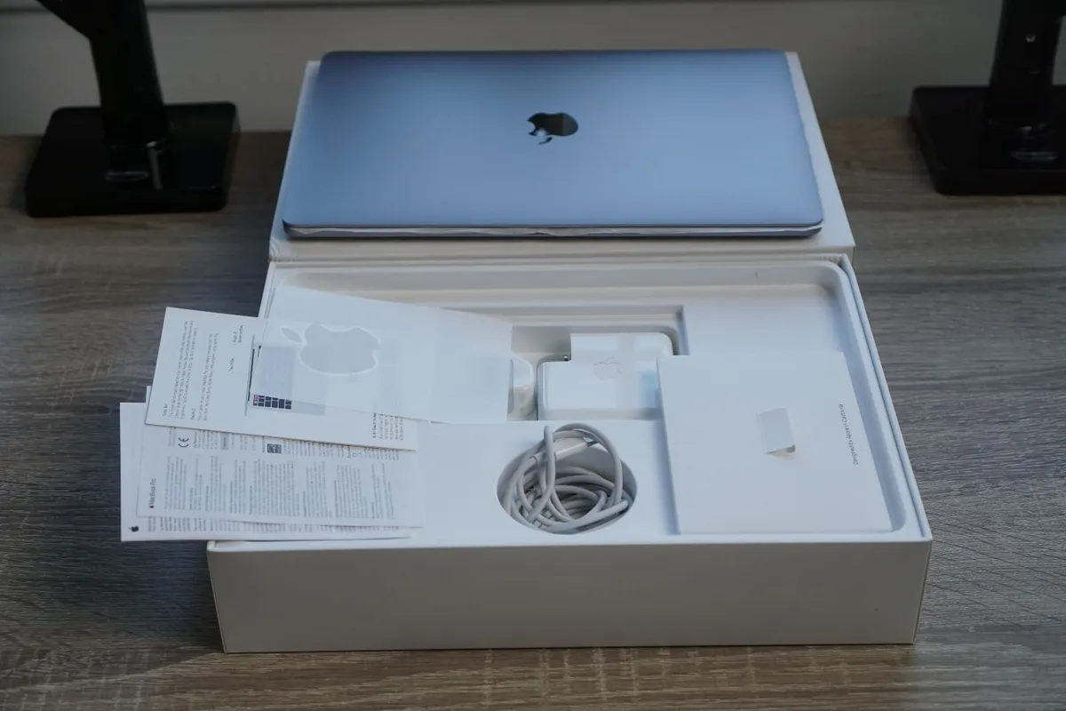 MacBook Pro 13" 2019 | i7 | 16GB | 1TB - Image 4