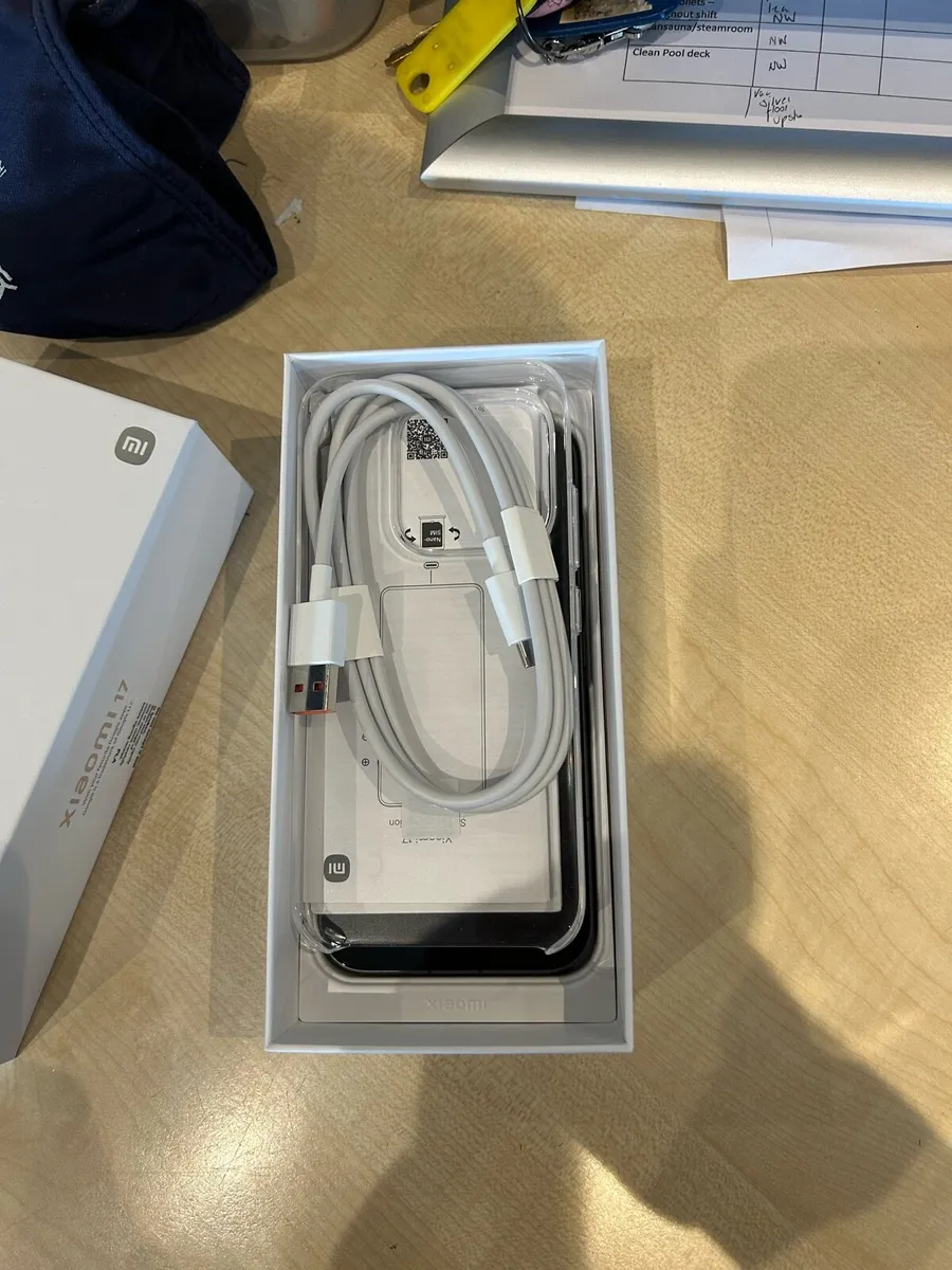 Xiaomi 17 *BRAND NEW UNUSED* - Image 3