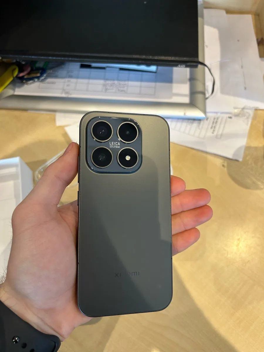 Xiaomi 17 *BRAND NEW UNUSED* - Image 1