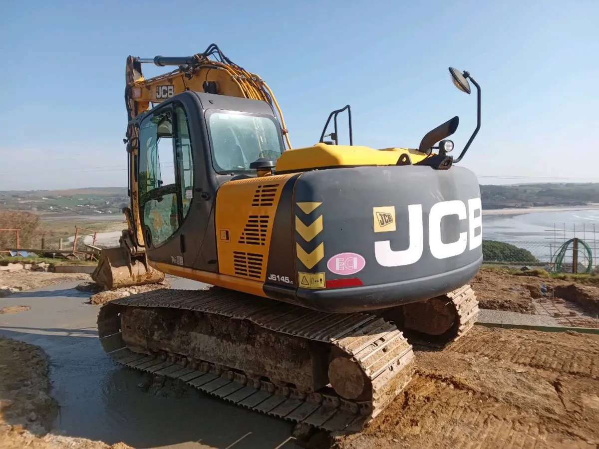 Jcb excavator - Image 1