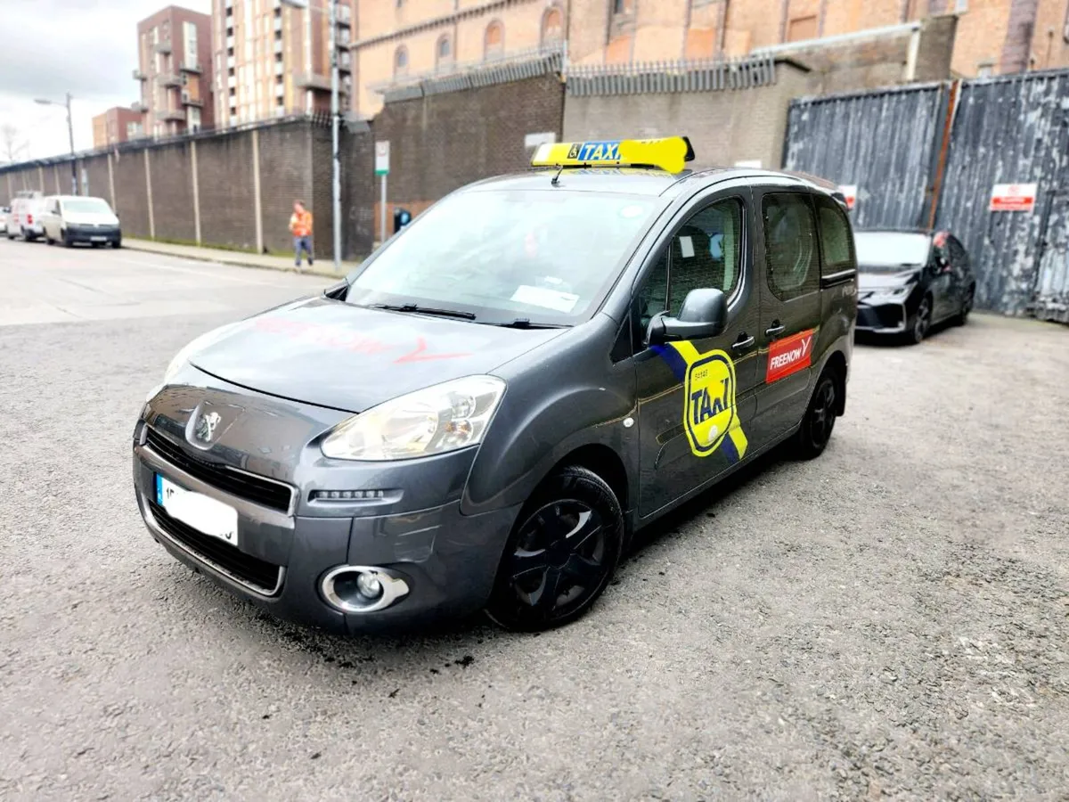 Taxi for sale - Image 1