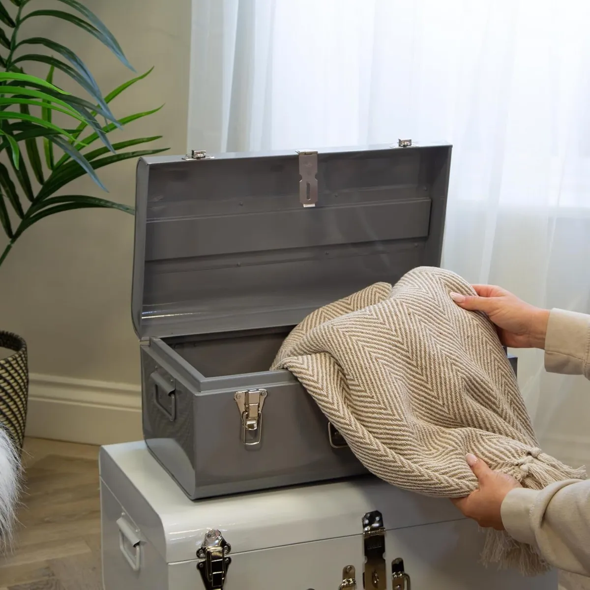 Metal Storage Trunks - Set Of 3 White Grey Black - Image 4