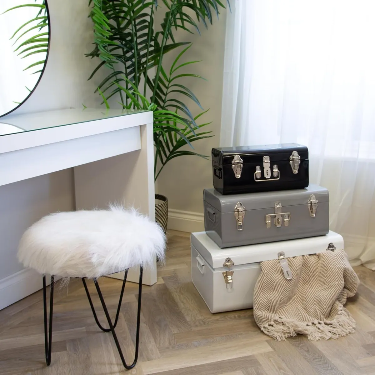 Metal Storage Trunks - Set Of 3 White Grey Black - Image 3