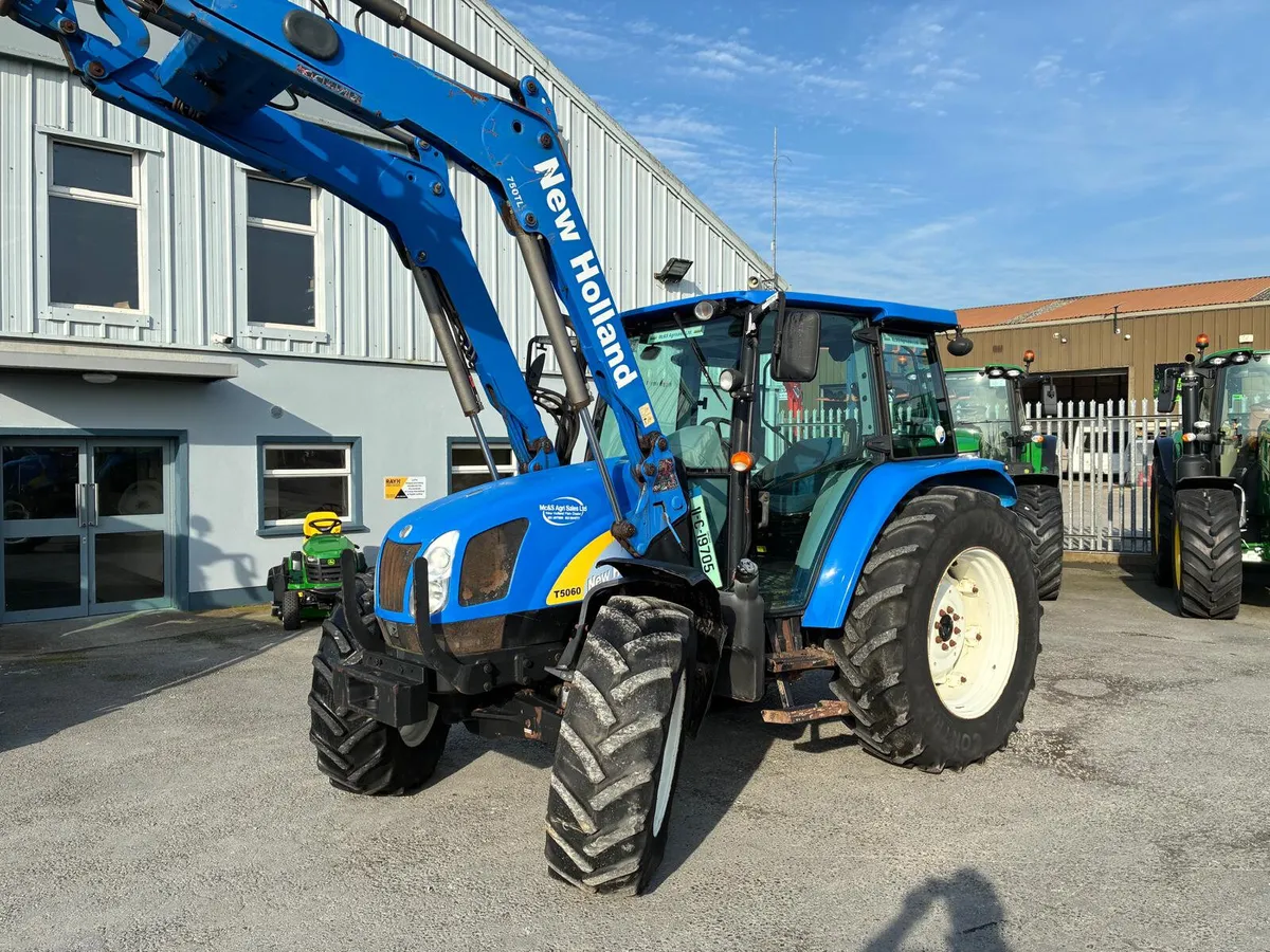 2011 New Holland T5060 - Image 1