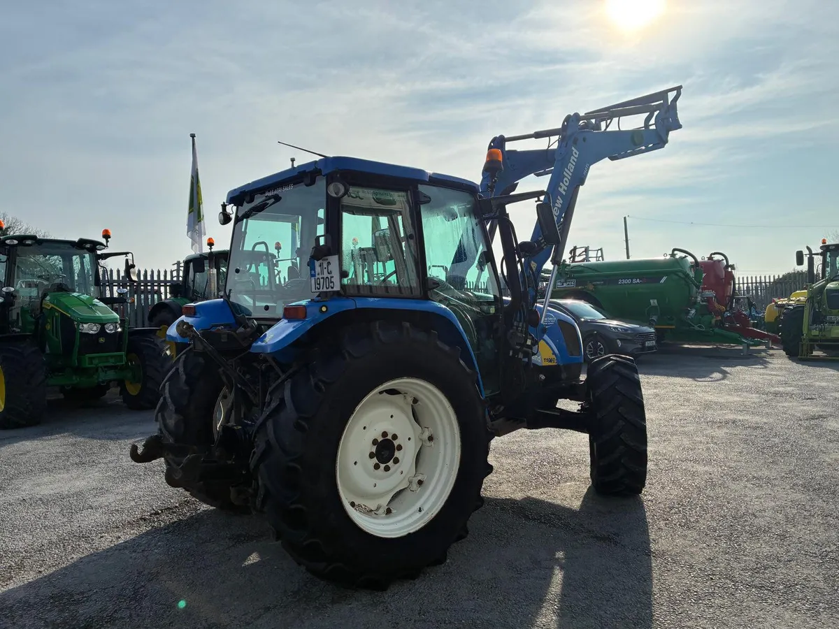 2011 New Holland T5060 - Image 2