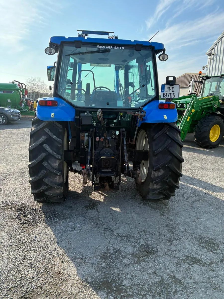 2011 New Holland T5060 - Image 3