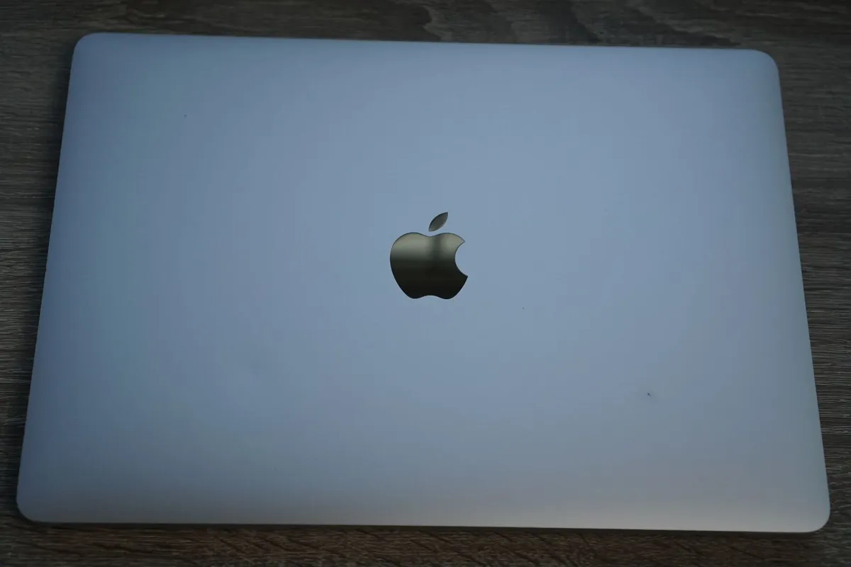MacBook Pro 13" 2019 | i5 | 8GB | 128GB - Image 4