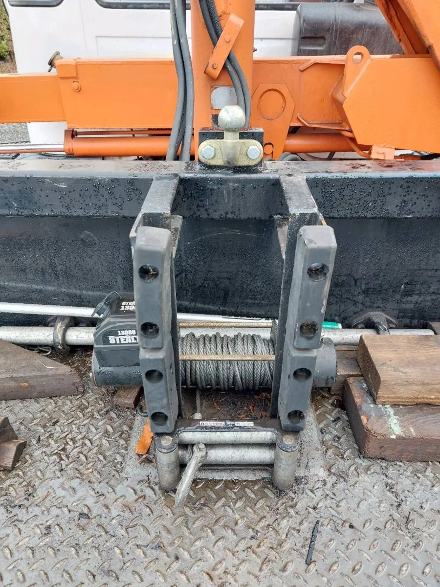 1983 Dodge Hiline - Image 4