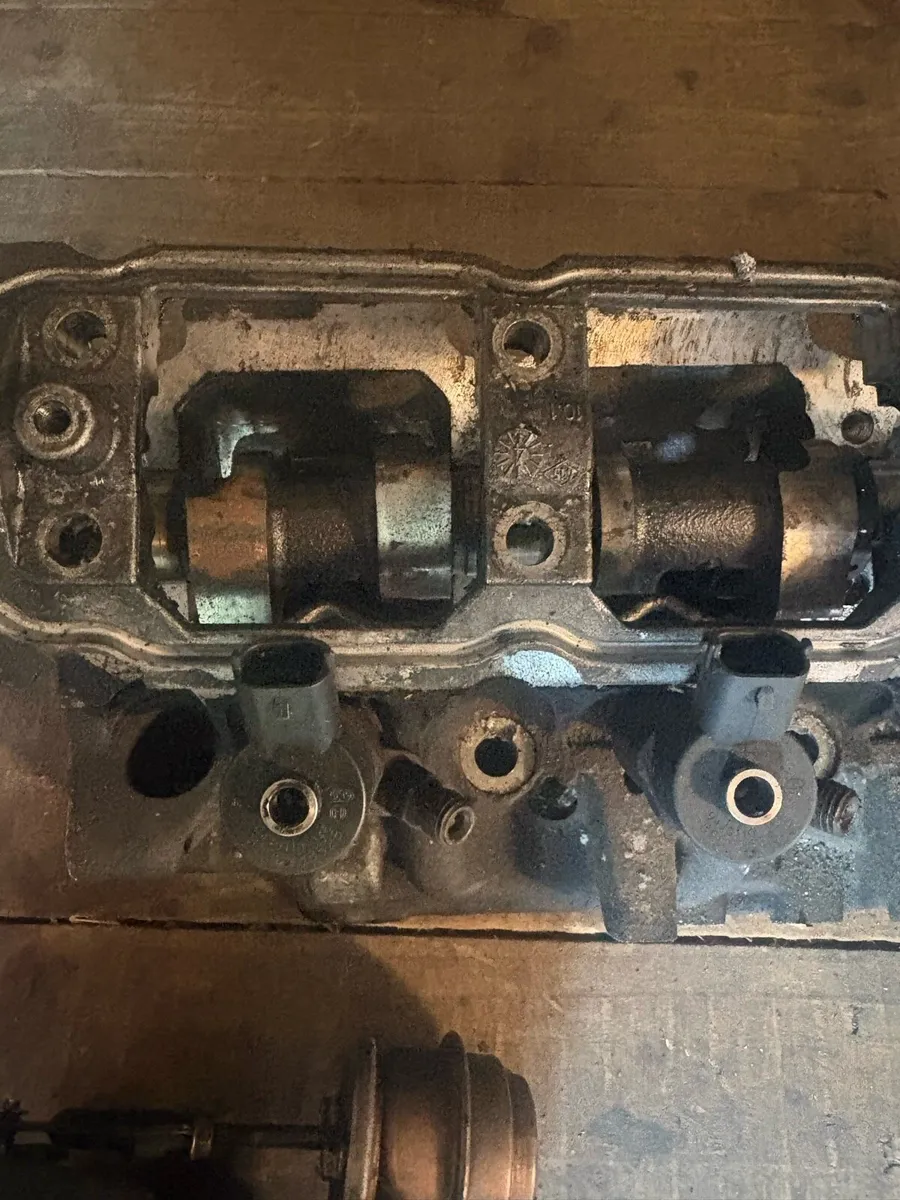 2004 Vivaro Head,Camshaft and Turbo - Image 3