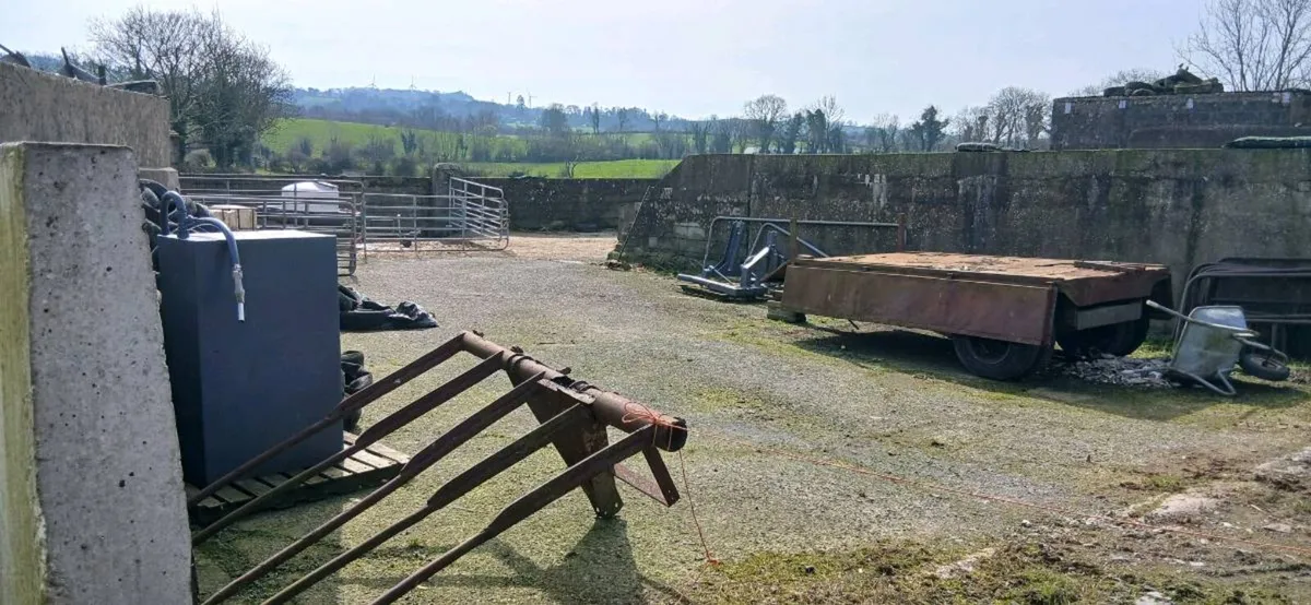 Tractor 390t - Image 4