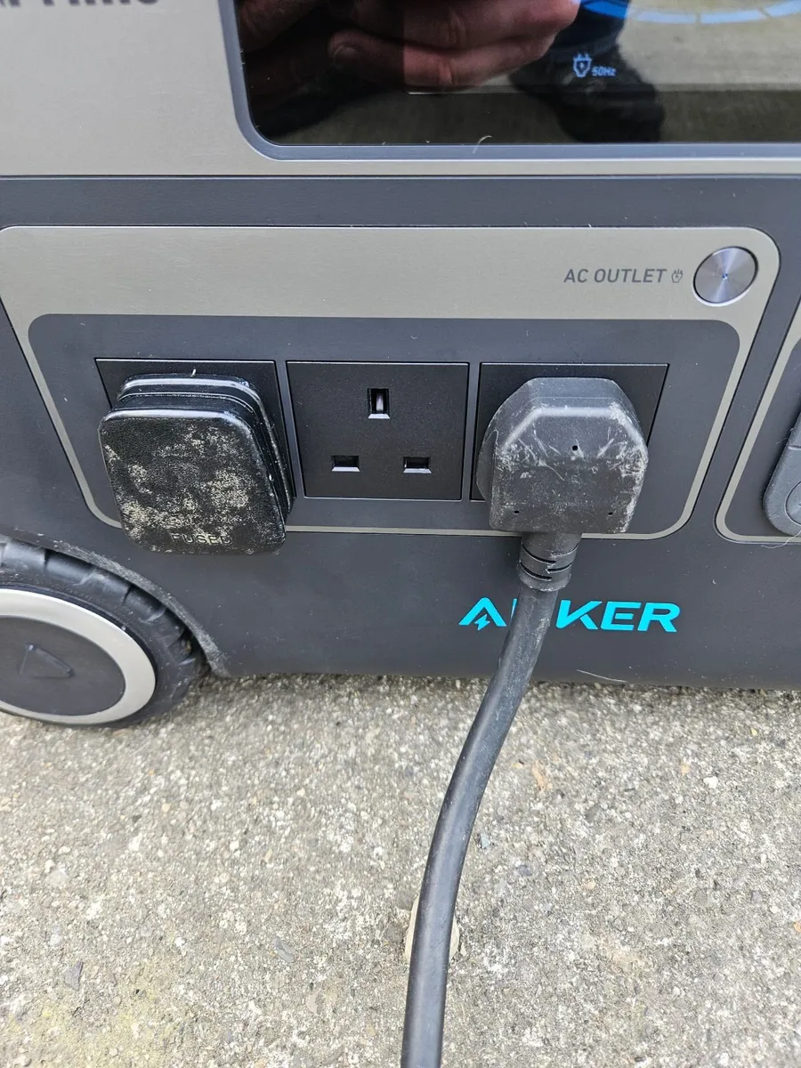 Victron Quattro 8000W - Image 4