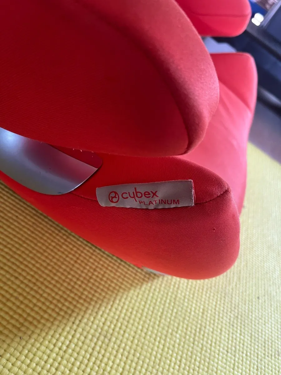 CYBEX CAR SEAT - Image 2