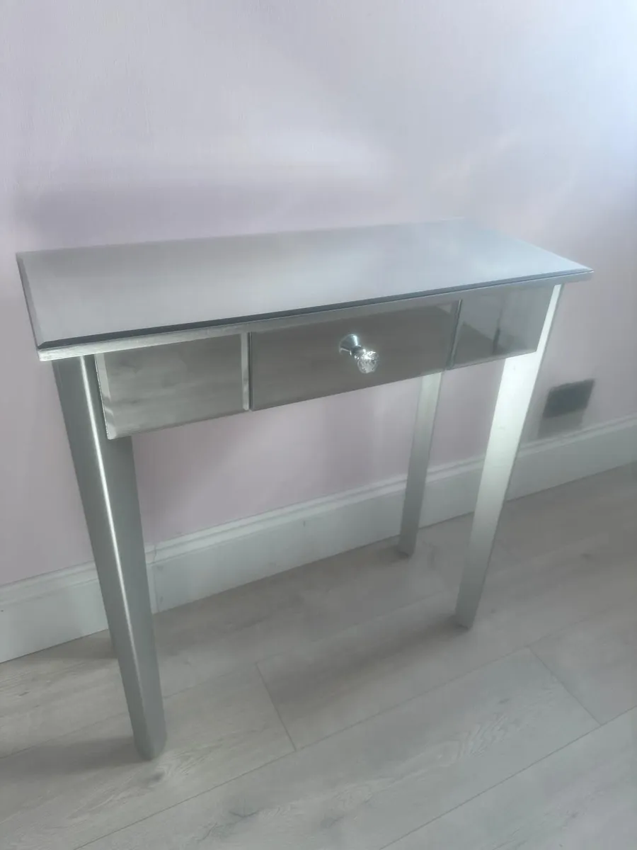 Mirrored Console/Vanity Table, excellent condition - Image 1