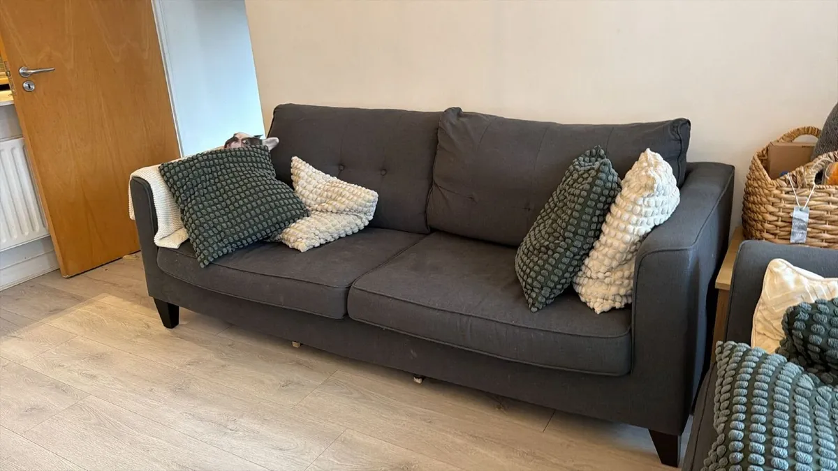 3 seats Couch