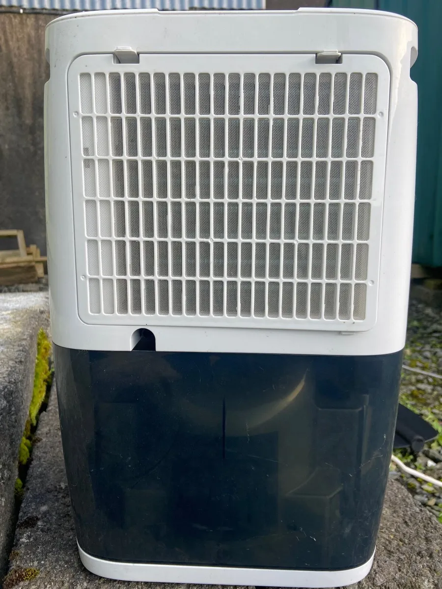 Portable 10l dehumidifier - Image 3