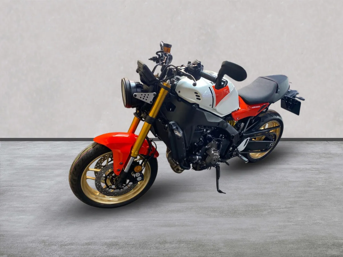 Yamaha XSR 900, Mar 26 Reg with Delivery Miles - Image 4