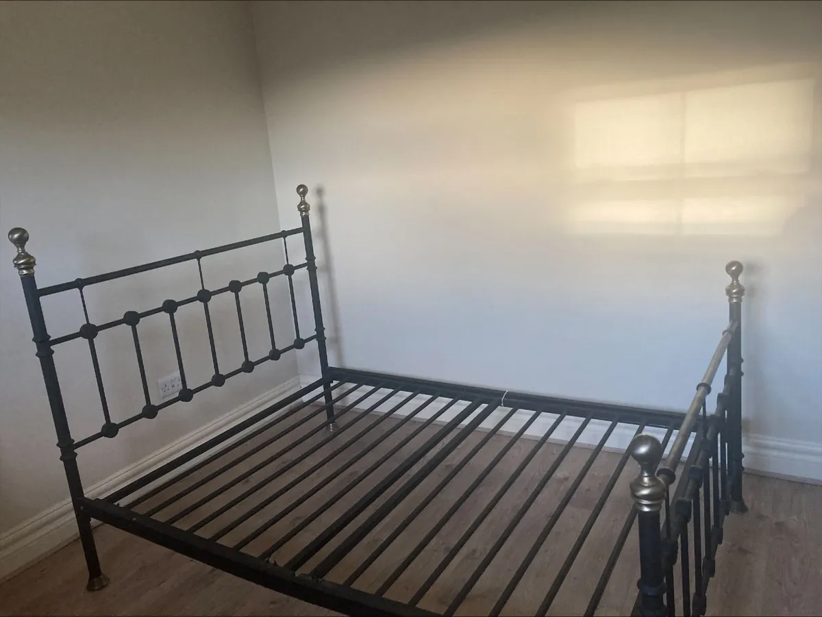 Black Iron Bed - Image 1