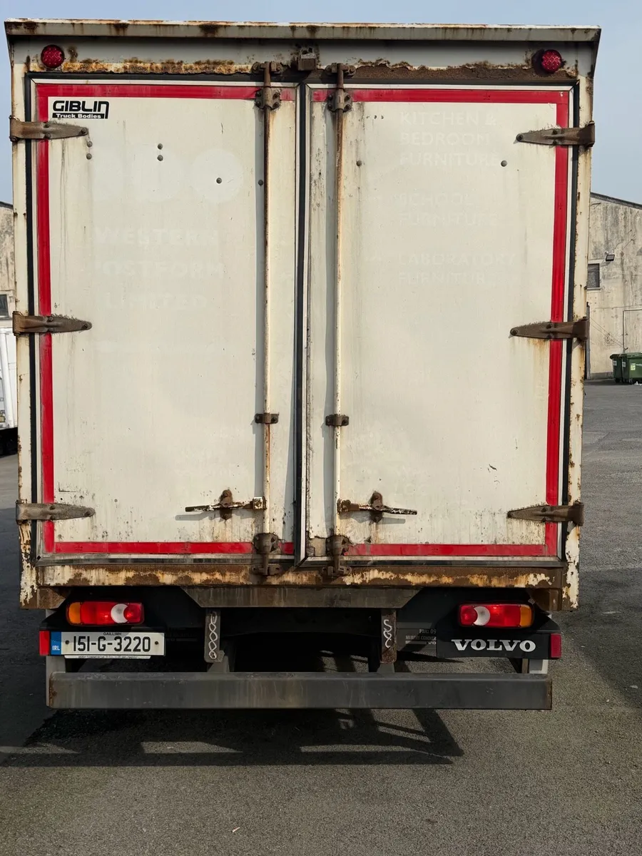 Volvo rigid truck - Image 3