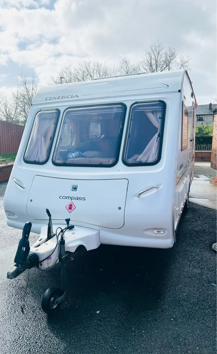 Compass omega  2003 - Image 1