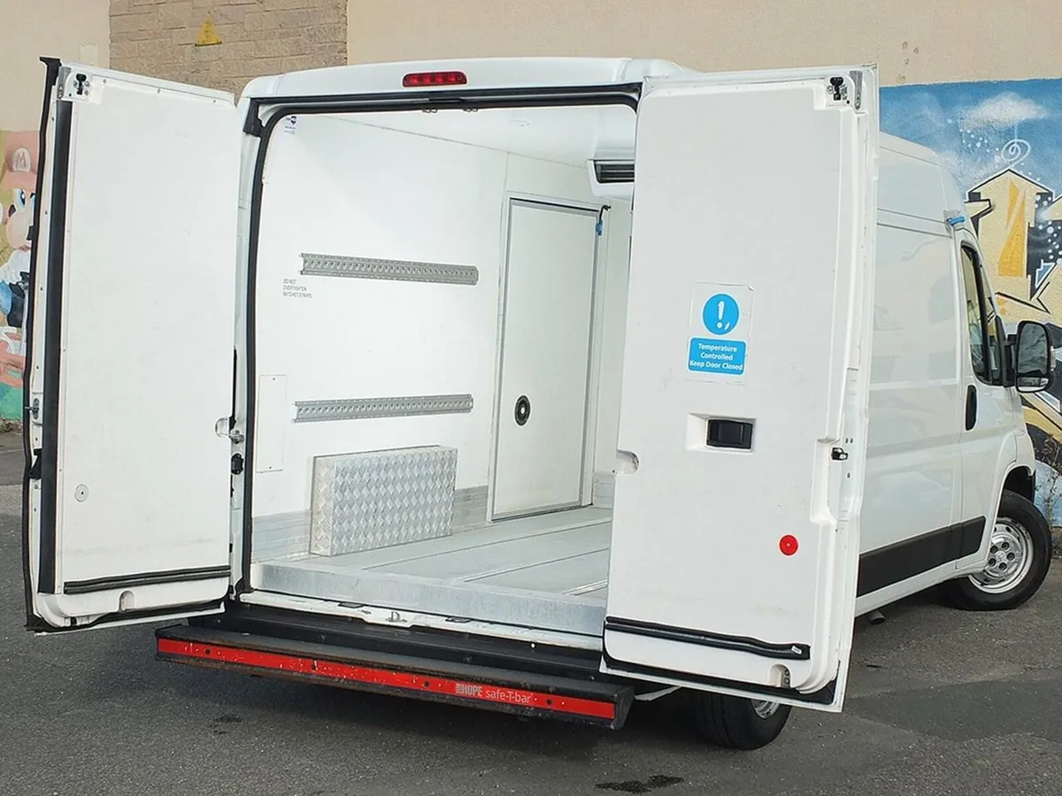 2020 Citroen Relay Refrigerated Van - Image 3