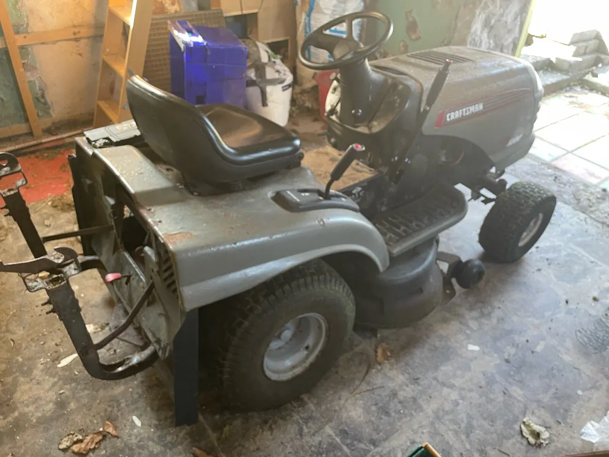 Craftman Ride on Mower - Image 1