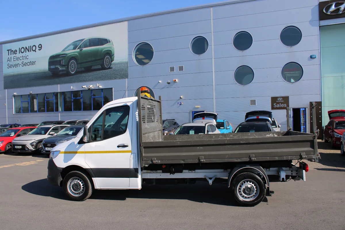 Mercedes-Benz Sprinter 2021 - Image 2